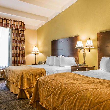 Clarion Hotel & Suites Hamden-New Haven Ngoại thất bức ảnh