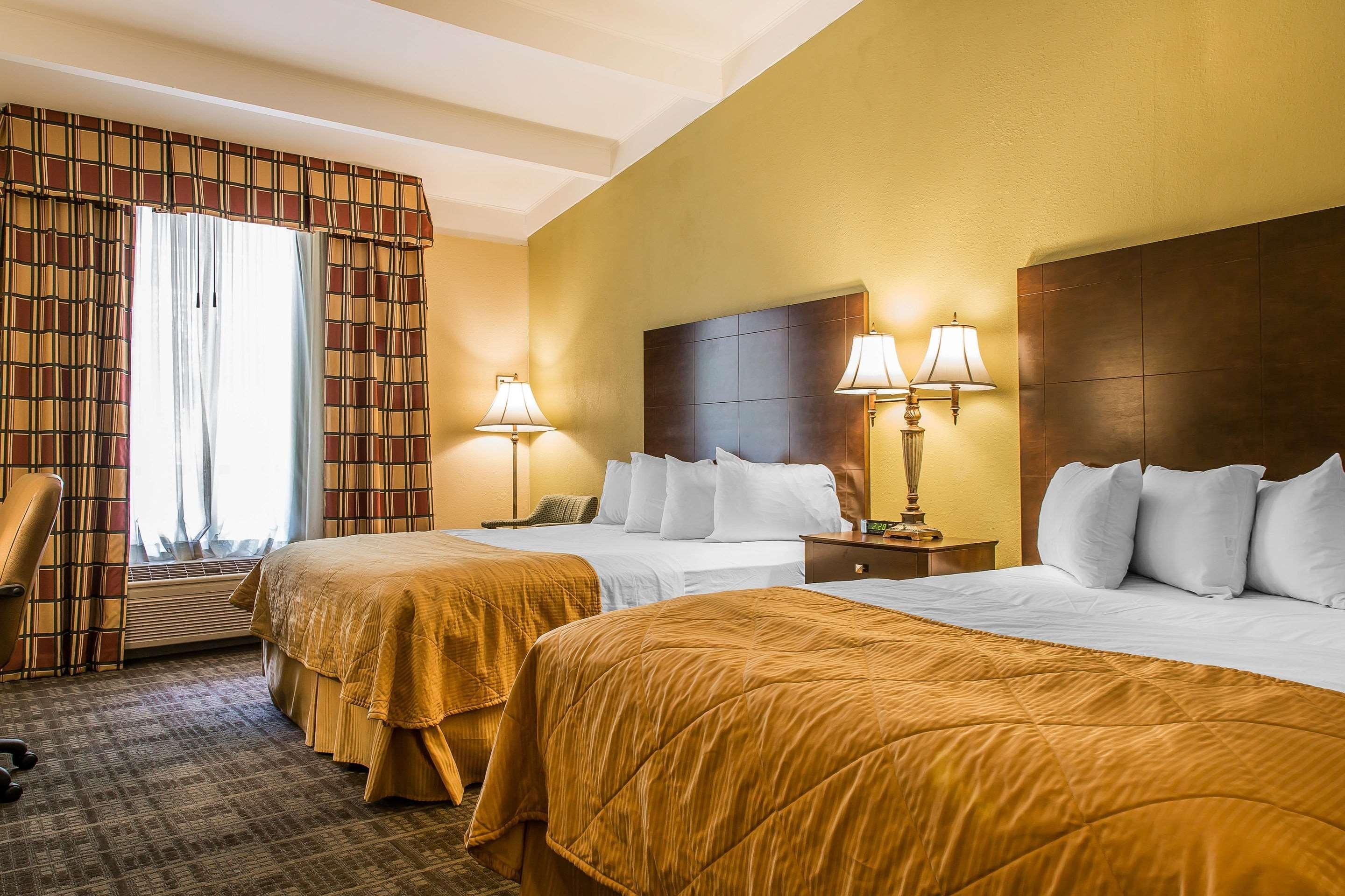Clarion Hotel & Suites Hamden-New Haven Ngoại thất bức ảnh