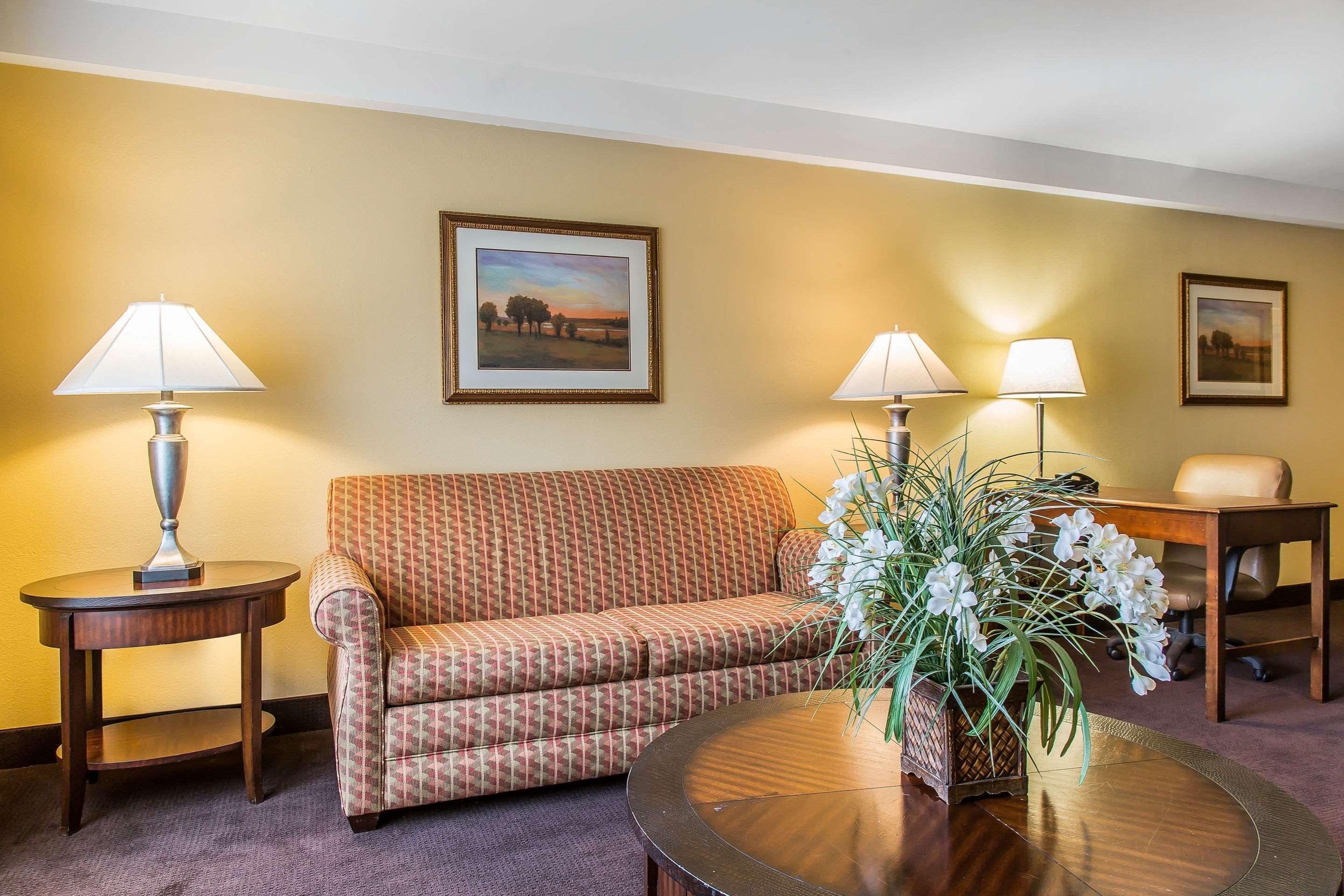 Clarion Hotel & Suites Hamden-New Haven Ngoại thất bức ảnh