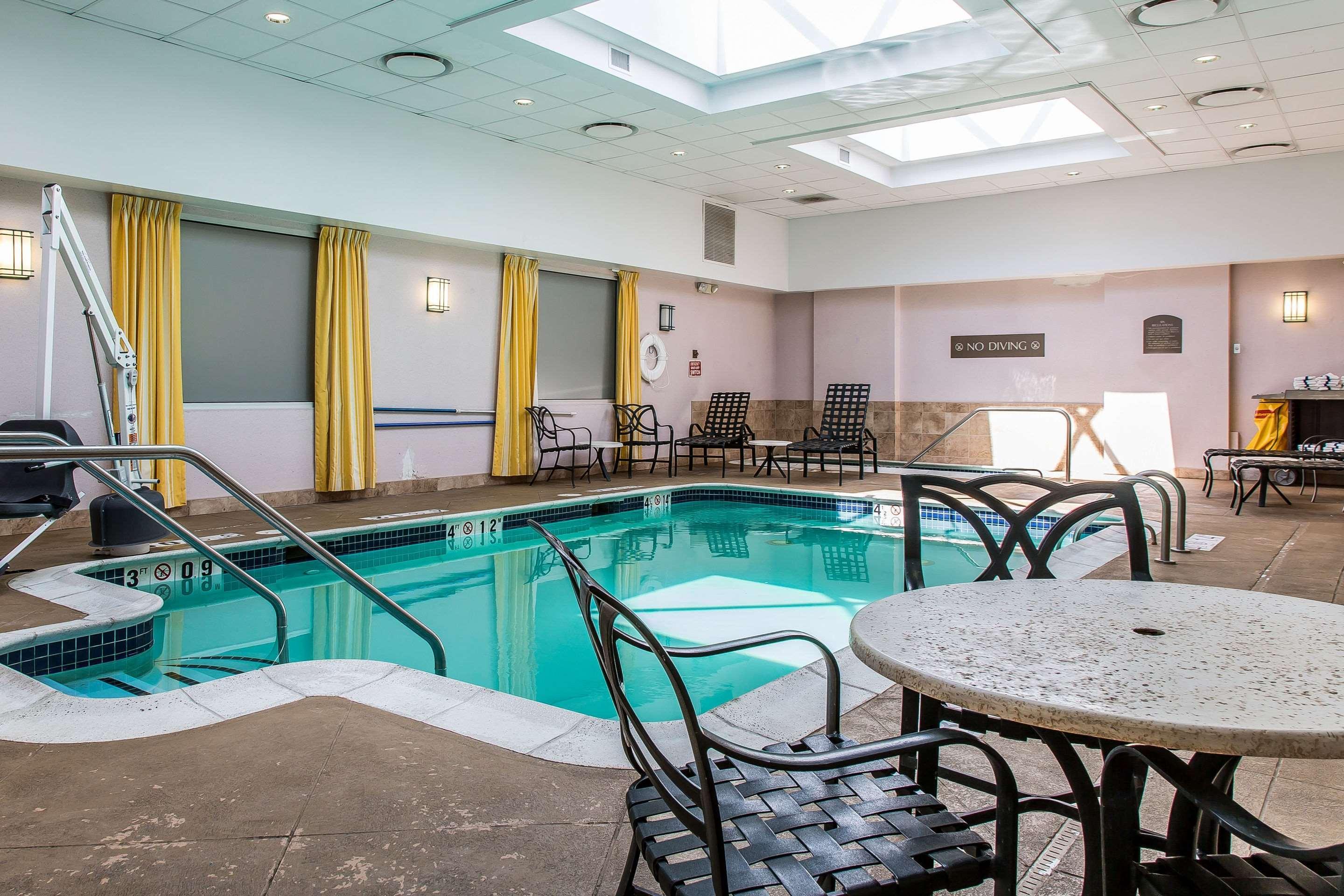 Clarion Hotel & Suites Hamden-New Haven Ngoại thất bức ảnh