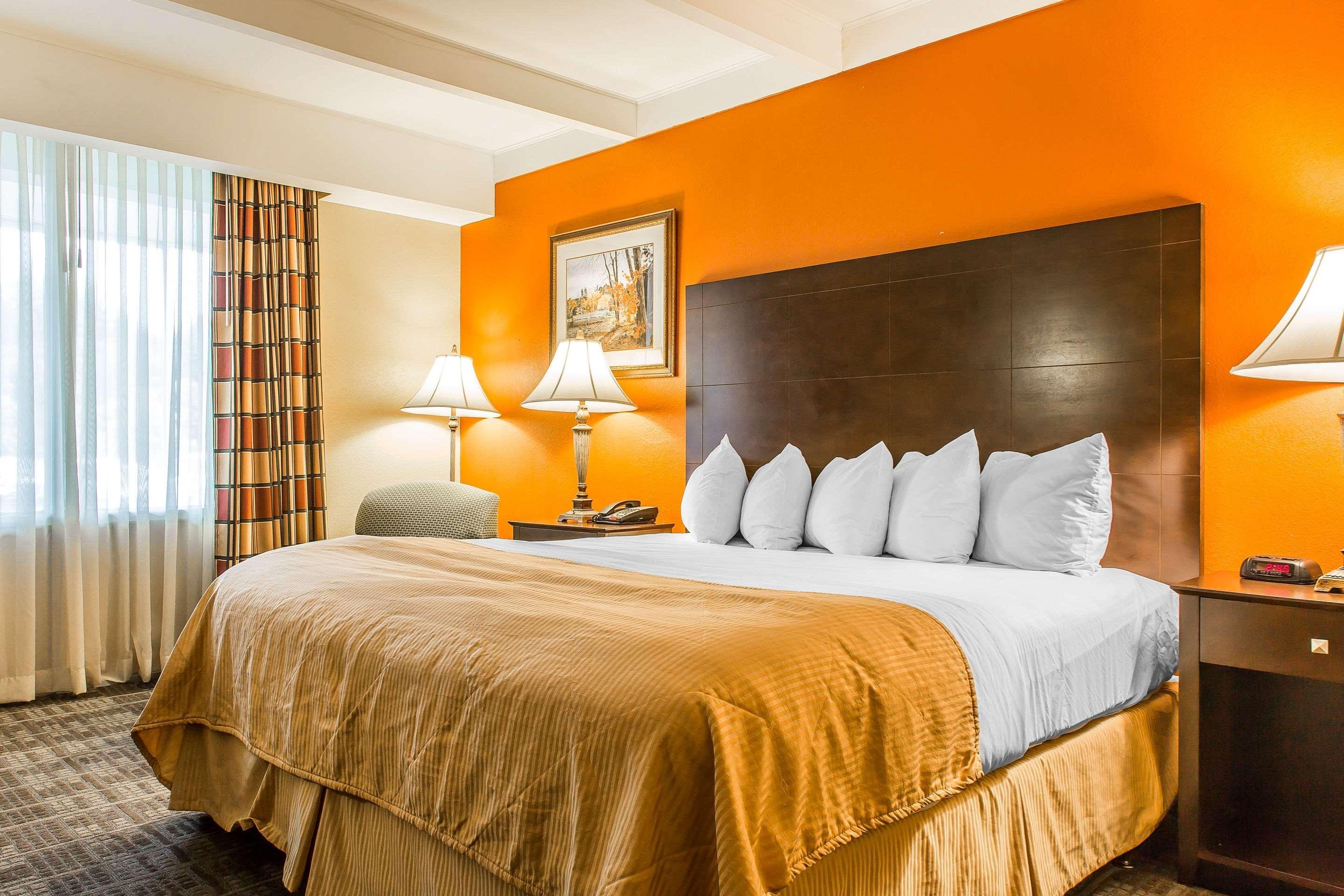 Clarion Hotel & Suites Hamden-New Haven Ngoại thất bức ảnh