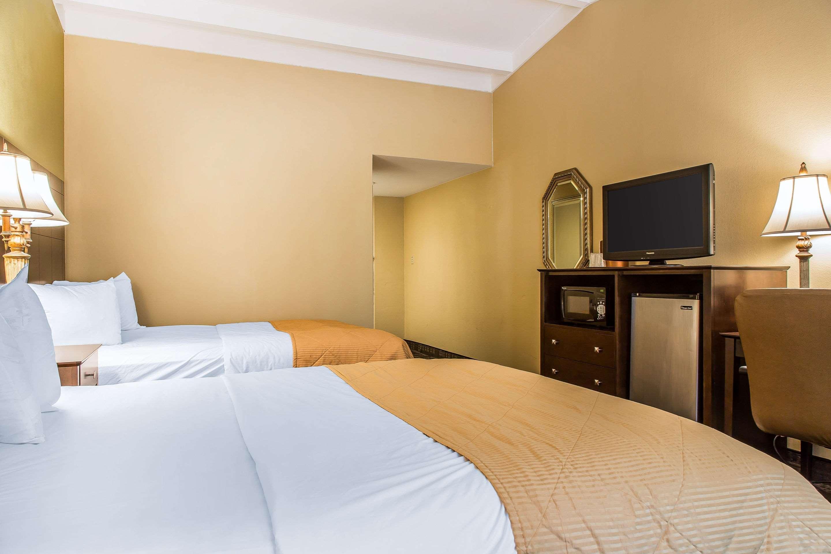 Clarion Hotel & Suites Hamden-New Haven Ngoại thất bức ảnh