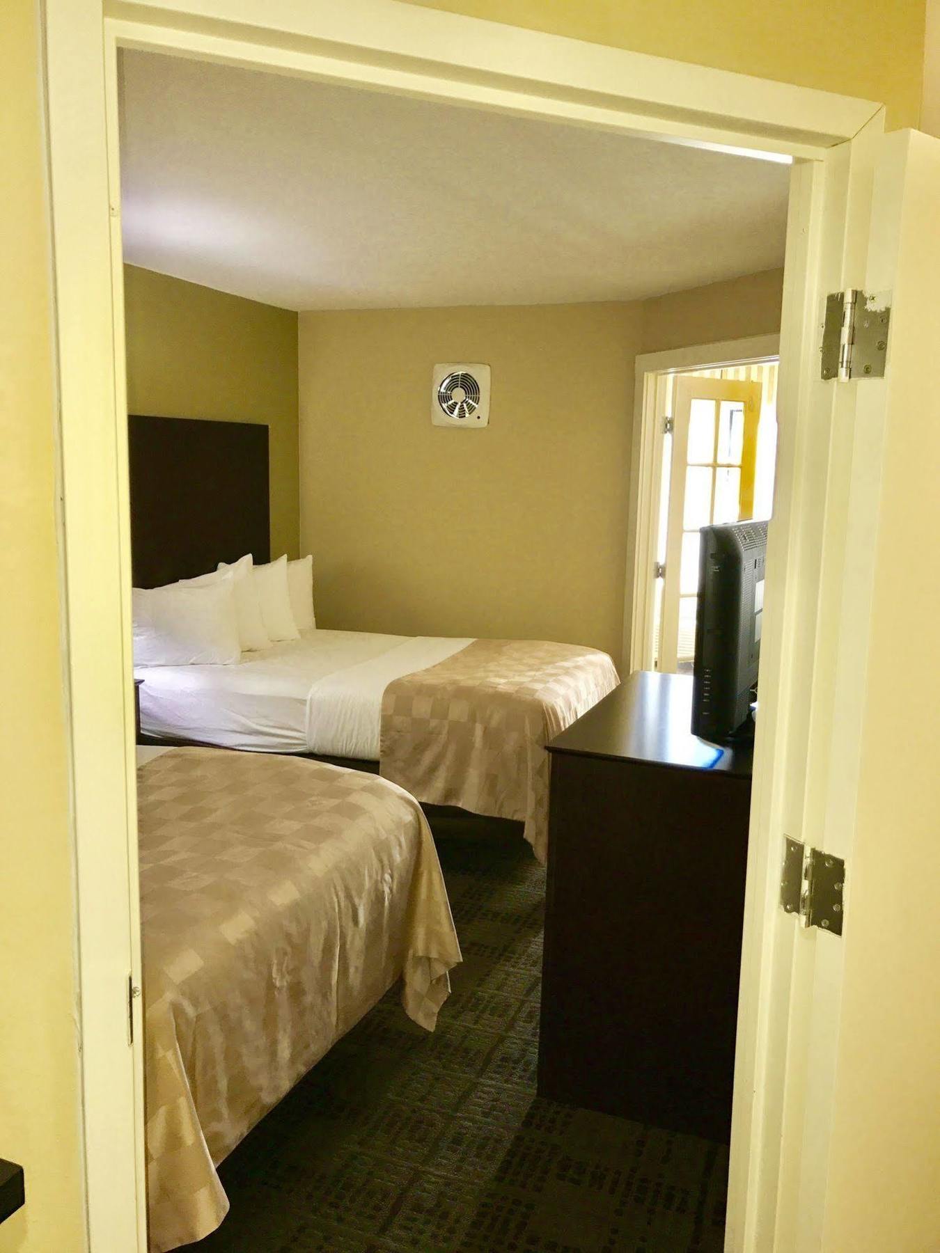 Clarion Hotel & Suites Hamden-New Haven Ngoại thất bức ảnh